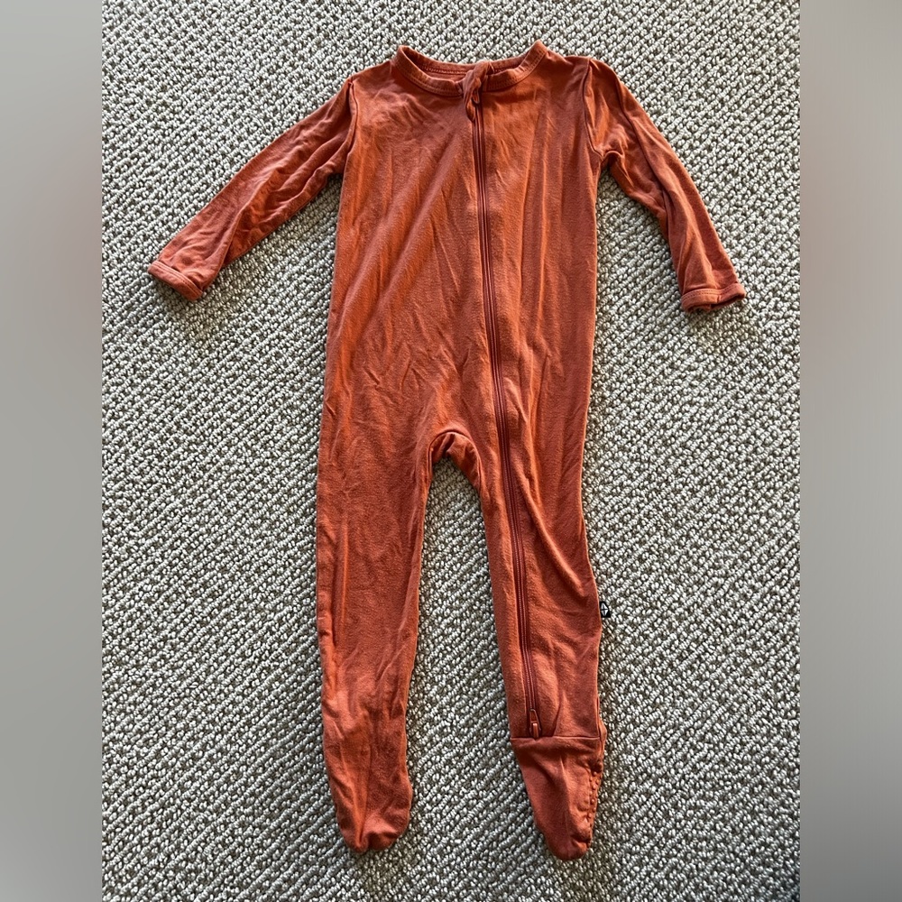 Kyte Baby Onesie! 6-12 mos